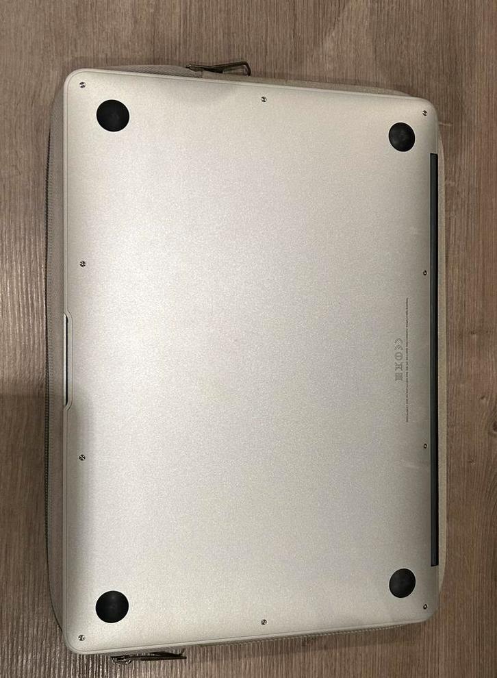 Macbook Air 13-inch, Computers en Software, Apple Macbooks, Gebruikt, MacBook Air, 13 inch, Minder dan 2 Ghz, 4 GB, Azerty, Ophalen of Verzenden