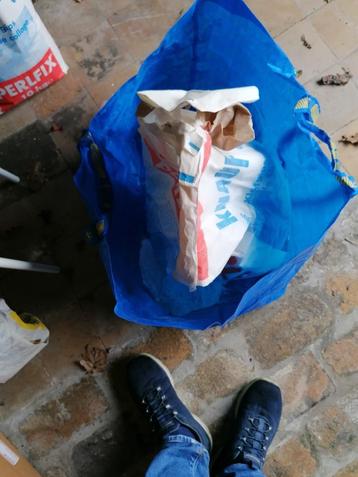 Zakje Perflix hechtpleister 25kg geopend beschikbaar voor biedingen