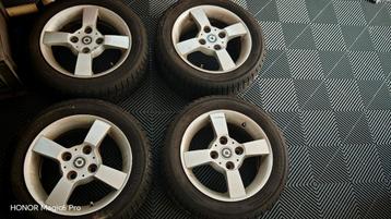 195 55 15  bijna nieuwe winterbanden komen van smart beschikbaar voor biedingen