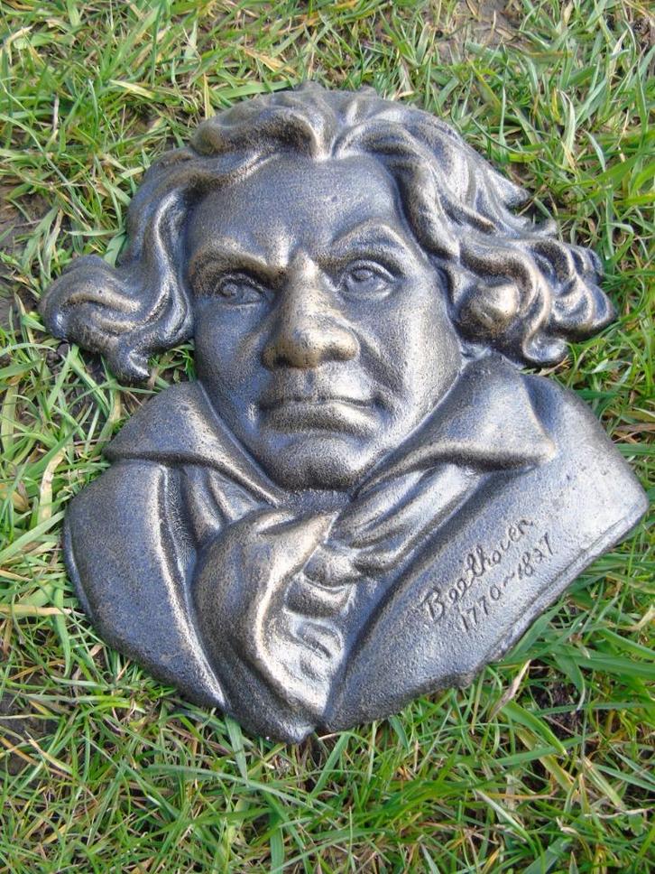 Gepat bronzen gietijzeren fronton, Chopin en Beethoven, Tuin en Terras, Tuinwanddecoratie, Nieuw, Ophalen