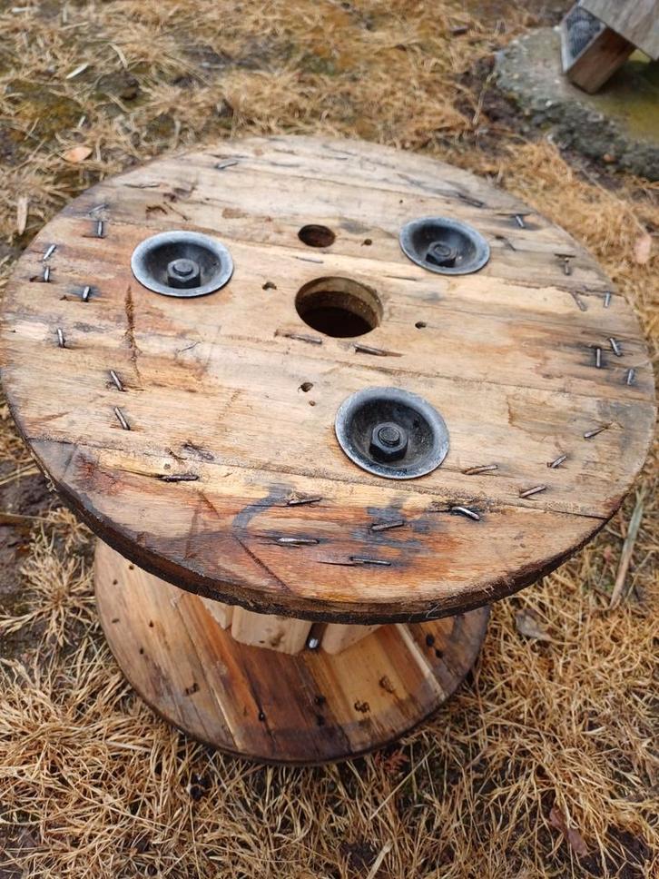 houten haspels, stoeltje, tafeltje, winterbar, Tuin en Terras, Tuintafels, Gebruikt, Hout, Ophalen