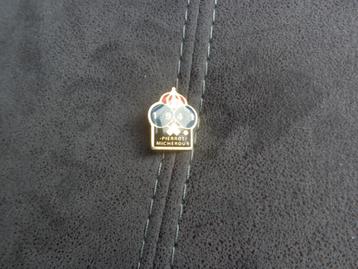 1 pin's sur le folklore "Pierrot Micheroux", Enlèvement