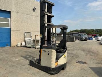 2014 Crown ESR5260 Reachtruck beschikbaar voor biedingen