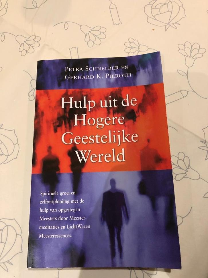 Hulp uit de Hogere Geestelijke Wereld, Boeken, Esoterie en Spiritualiteit, Zo goed als nieuw, Achtergrond en Informatie, Spiritualiteit algemeen