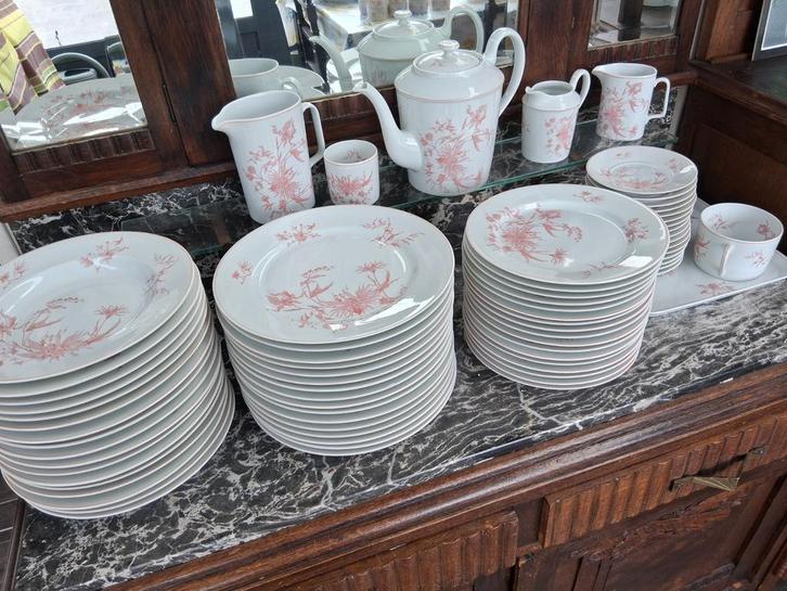 Zeldzaam Servies limoges France vieux rose, Antiek en Kunst, Antiek | Servies compleet, Ophalen