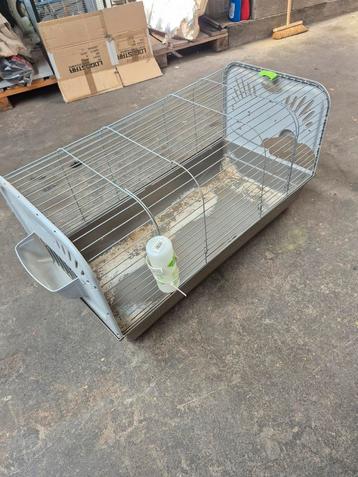 konijnenkooi  beschikbaar voor biedingen