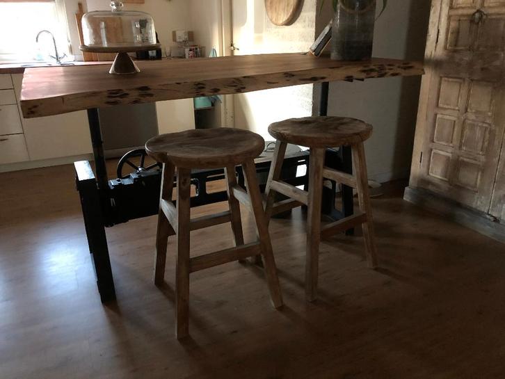 UNIEK EN HEEL FRAAI IS DEZE BOOMSTAMTAFEL MET, Maison & Meubles, Tables | Tables à manger, 50 à 100 cm, 150 à 200 cm, Cinq personnes ou plus