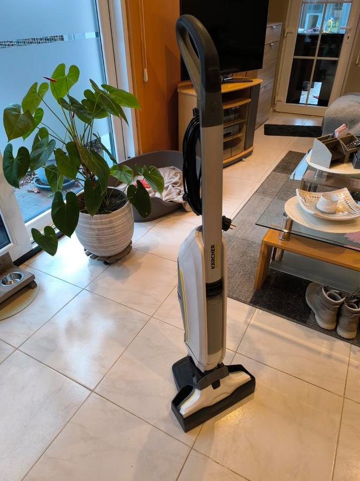 Karcher vloerreiniger., Electroménager, Aspirateurs, Enlèvement