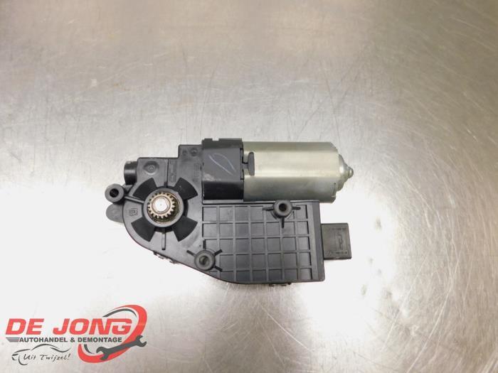 Schuifdak Motor van een Renault Espace, Auto-onderdelen, Carrosserie, Renault, Gebruikt, 3 maanden garantie, Ophalen of Verzenden