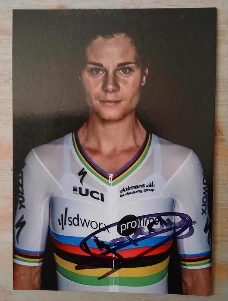 Gesigneerde fotokaart van Lotte Kopecky., Sport en Fitness, Wielrennen, Nieuw, Verzenden