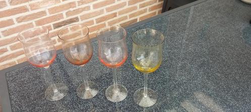Set van 4 wijnglazen. Nieuw.In originele verpakking, Huis en Inrichting, Keuken | Servies, Nieuw, Glas of Glazen, Overige stijlen