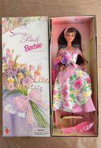 VINTAGE BARBIE Spring Petals NIEUW IN DOOS, Fashion Doll, Enlèvement ou Envoi, Neuf