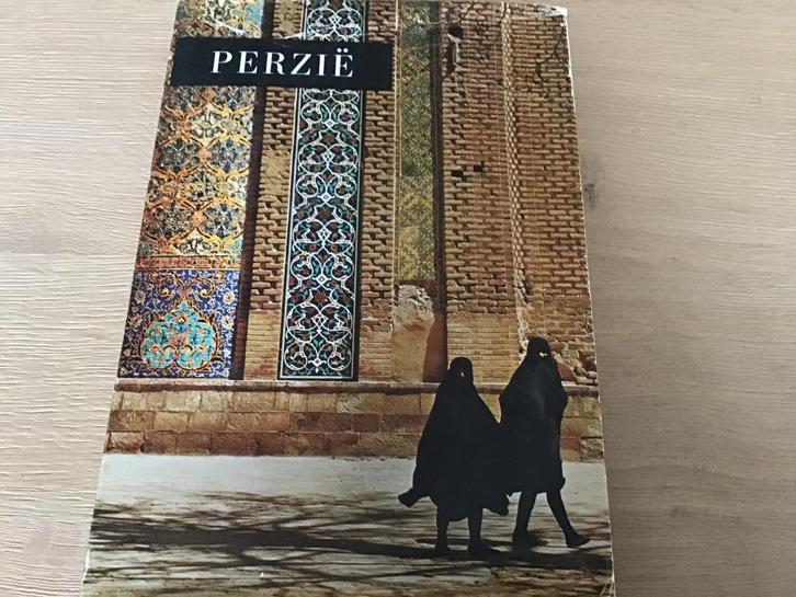 Boek v. Perzië prachtige land ,cultuur ,bevolking ,TOP LAND, Boeken, Reisgidsen, Zo goed als nieuw, Reisgids of -boek, Azië, Ophalen of Verzenden