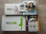 Lot Wii console  + Wii Fit + tapis + accessoires + 12 jeux, Comme neuf, Enlèvement
