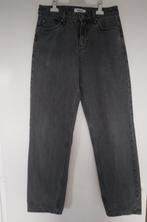 2 zwarte jeans broeken in prima staat. 1 x 29/32 1  32/32, Ophalen