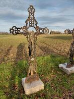 3 antieke gietijzeren kruisen, Tuin en Terras, Tuinbeelden, Ophalen, Steen