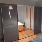 Tres belle garde robe 3 portes a vendre, Huis en Inrichting, Ophalen, 200 cm of meer, Zo goed als nieuw, 200 cm of meer