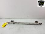 RADIATEURBALK Tesla Model 3 (|110477700A|110477700B|), Gebruikt, Overige automerken