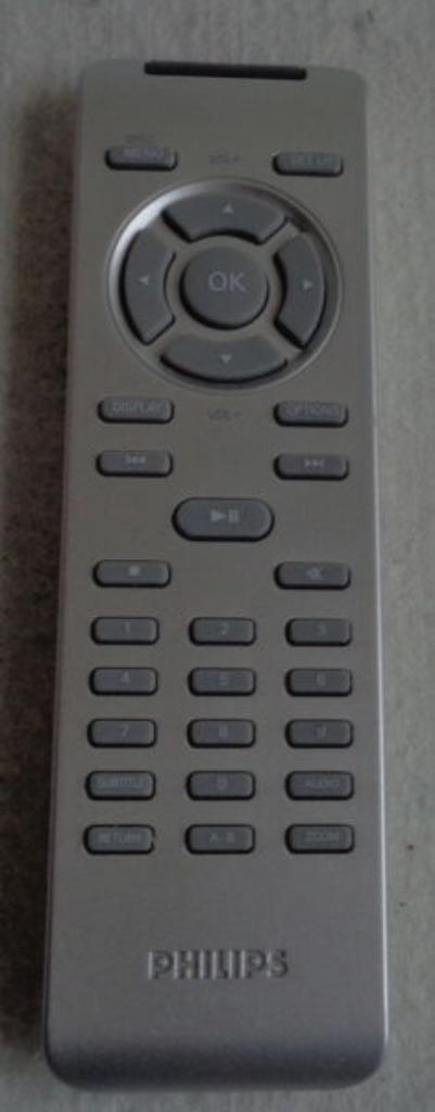 Lecteur DVD portable PHILIPS AY5507 avec télécommande, TV, Hi-fi & Vidéo, Télécommandes, Utilisé, DVD, Enlèvement ou Envoi