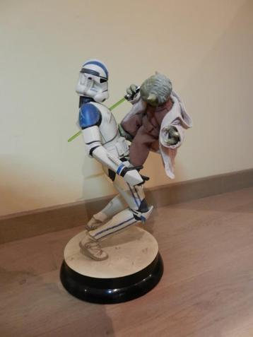 sideshow premium format Yoda vs Clone Trooper beschikbaar voor biedingen