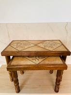 Vintage leistenen tafeltjes 60 cm B, Antiek en Kunst, Ophalen of Verzenden