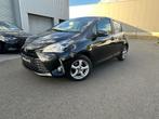 Toyota Yaris, 1.5 benzine, CAMERA / NAVIGATIE / CRUISE CONTR, Voorwielaandrijving, Stof, Euro 6, 4 cilinders