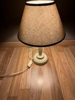 Très beau lampadaire couleur taupe avec pied patiner, Maison & Meubles, Lampes | Lampadaires, Comme neuf, Moins de 100 cm