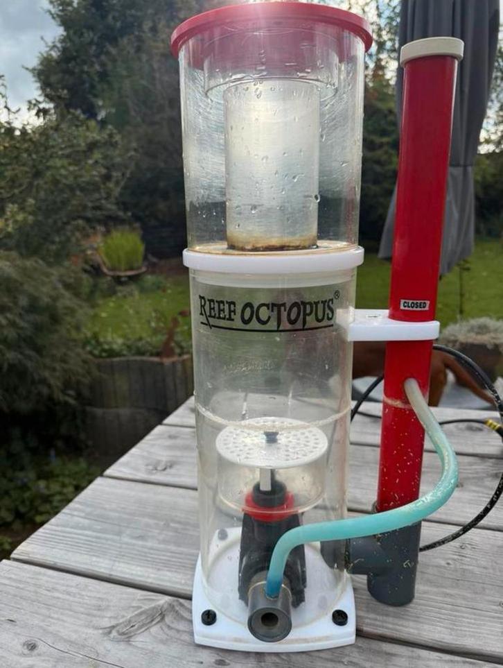 Écumeur REEF OCTOPUS Classic-150 SSS, Dieren en Toebehoren, Vissen | Aquaria en Toebehoren, Zo goed als nieuw, Overige typen, Ophalen