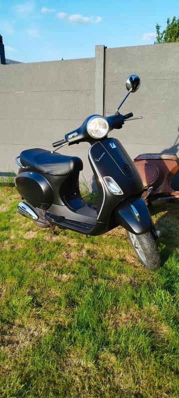 Vespa Piaggio lx  beschikbaar voor biedingen