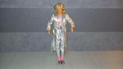 Barbie and Rockers pop, Kinderen en Baby's, Speelgoed | Poppen, Gebruikt, Barbie, Ophalen of Verzenden