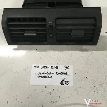 Mercedes W210 2.0 Benzine 1996  Luchtrooster midden beschikbaar voor biedingen