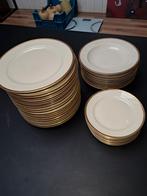 ​Service de Table Complet 46 Pièces Hutschenreuther Selb LHS, Antiek en Kunst, Antiek | Servies compleet, Ophalen