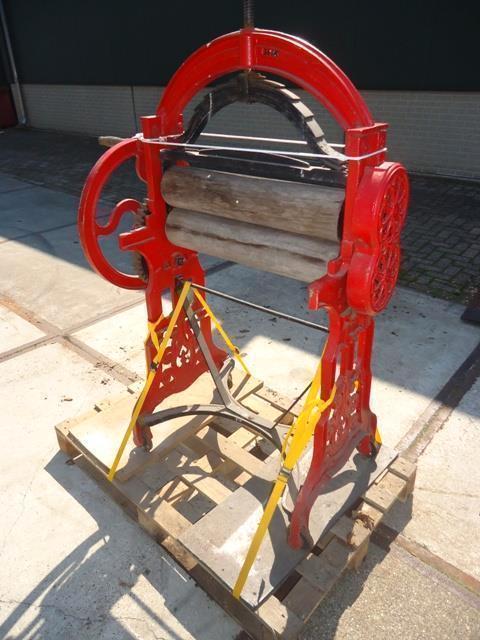 0051. Mangel, Antiek en Kunst, Antiek | Overige Antiek, Ophalen