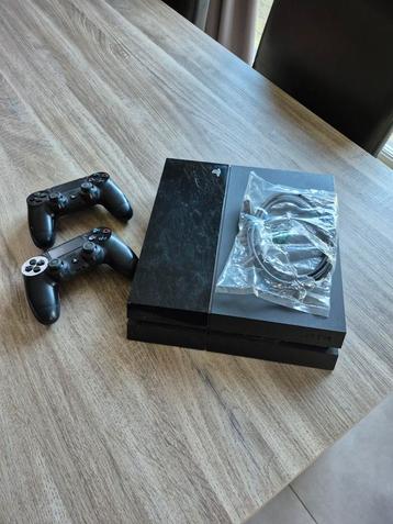Playstation 4 met games en benodigdheden  beschikbaar voor biedingen