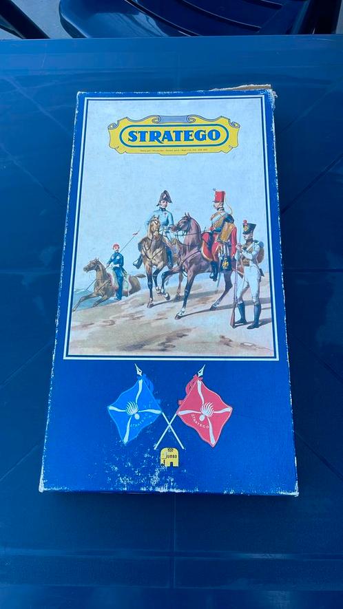 Bordspel - Stratego vintage, Hobby en Vrije tijd, Gezelschapsspellen | Kaartspellen, Zo goed als nieuw, Een of twee spelers, Ophalen of Verzenden