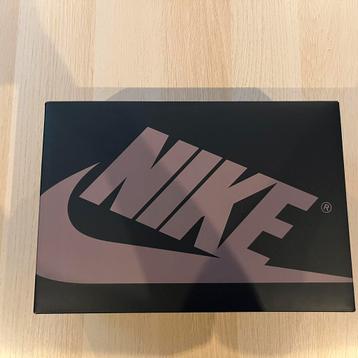 Jordan 1 retro low OG mocha beschikbaar voor biedingen