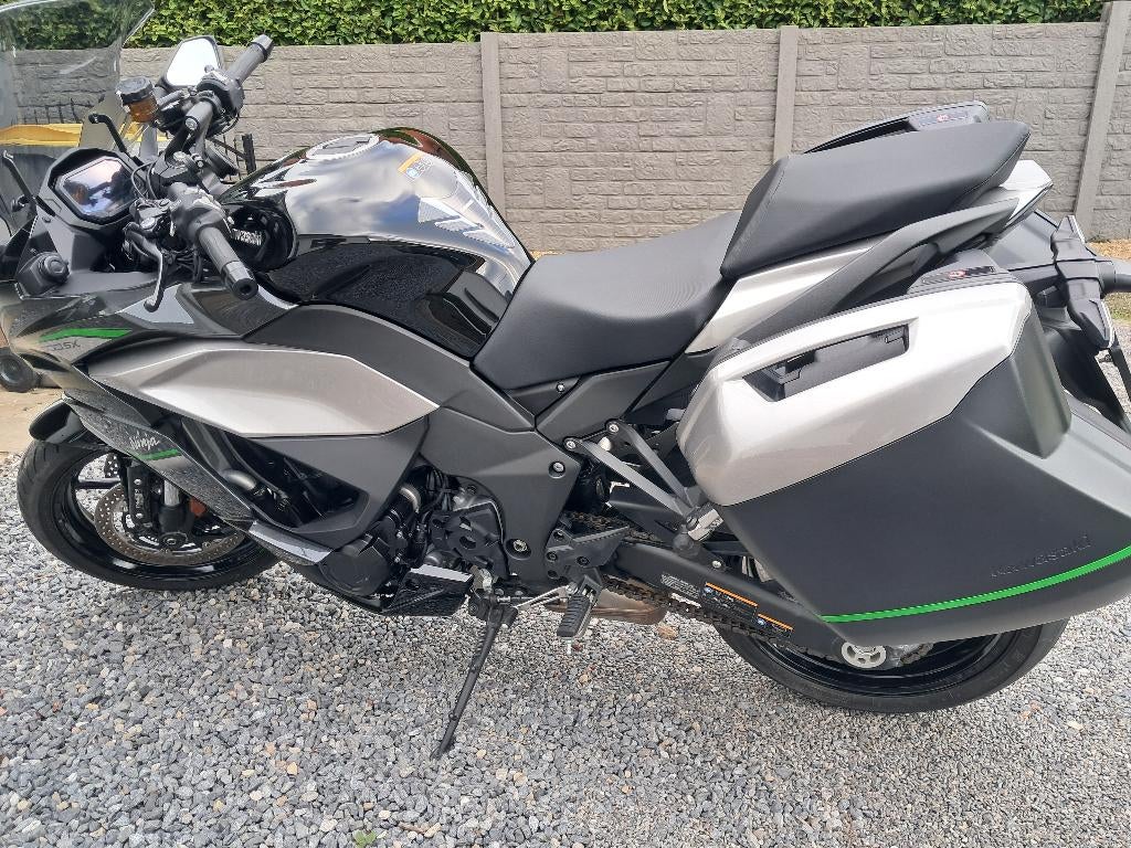 Kawasaki ninja 1000 sx tourer, Motos, Motos | Kawasaki, Particulier, Sport, plus de 35 kW, 4 cylindres, Permis Moto A, ABS, Régulateur de vitesse