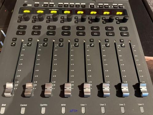 Te koop: AVID S1 – Professionele DAW-controller, Muziek en Instrumenten, Overige Muziek en Instrumenten, Zo goed als nieuw, Ophalen