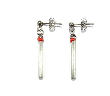 Blush Glow earings beschikbaar voor biedingen