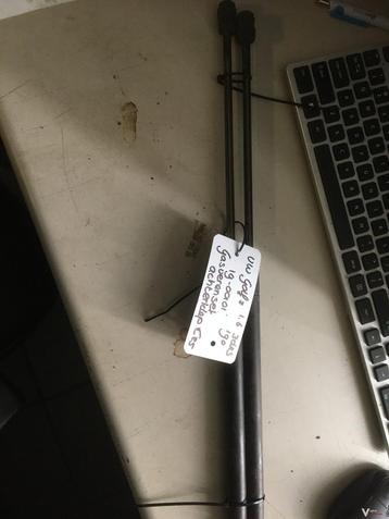 Vw golf 2 gasverenset achterklep bwjr '90 beschikbaar voor biedingen