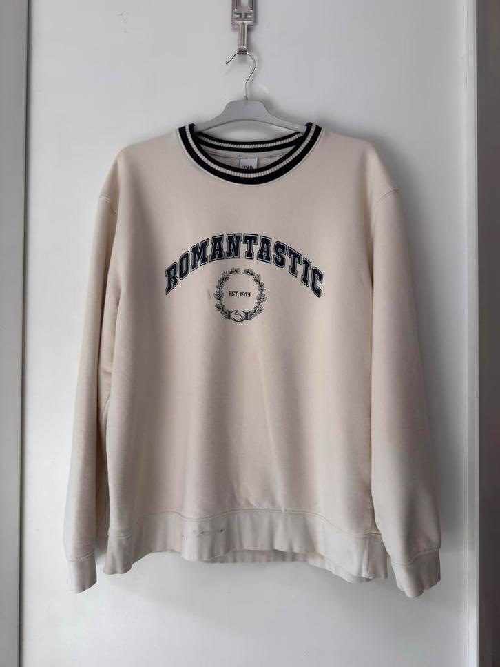 Sweatshirt  Romantastic van Zara - Maat XL, Kleding | Heren, Truien en Vesten, Gedragen, Maat 56/58 (XL), Beige, Ophalen of Verzenden