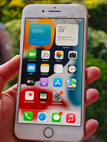 iPhone 7 plus gebarsten  beschikbaar voor biedingen