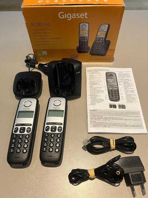 Set téléphonique Gigaset 130A Duo, noir-argent, Télécoms, Téléphones fixes | Combinés & sans fil, Comme neuf, 2 combinés, À Faible Émission d'Ondes