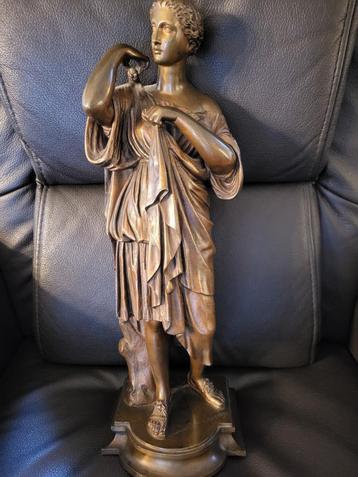Bronzen beeld Diana van Gabii beschikbaar voor biedingen