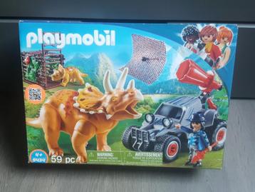 Playmobil 9434 "Dinos bandit avec triceratops" disponible aux enchères