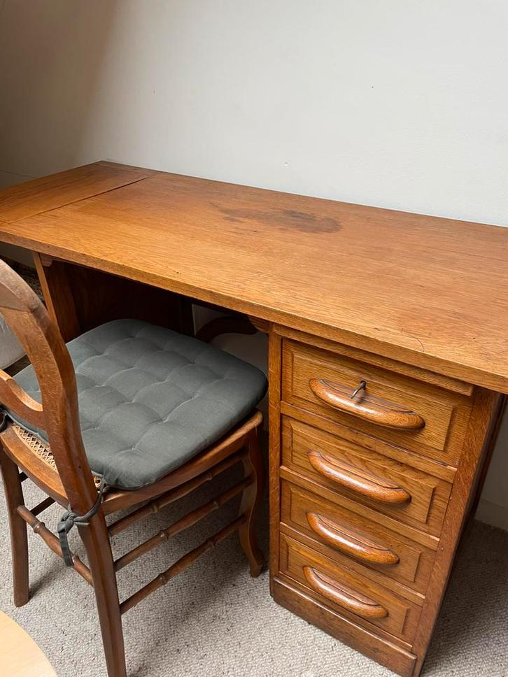 Petit bureau robuste (avec chaise), Maison & Meubles, Bureaux, Utilisé, Bureau, Enlèvement