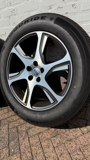 Volvo velgen Zephyrus 18” 5x108 ET55 met winterbanden beschikbaar voor biedingen