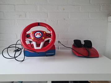 Nintendo switch mariokart stuur en pedalen in goede staat, Games en Spelcomputers, Ophalen of Verzenden, Zo goed als nieuw