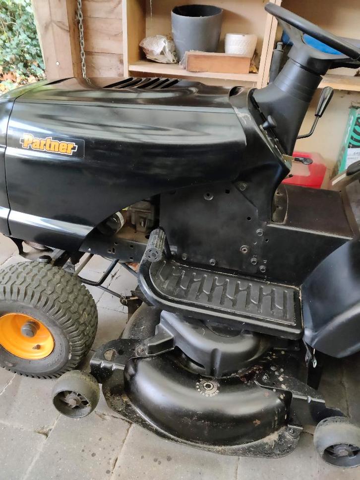 zitmaaier husqvarna partner, Tuin en Terras, Zitmaaiers, Gebruikt, 90 tot 120 cm, Elektrische starter, Opvangzak, Opvangbak, Ophalen