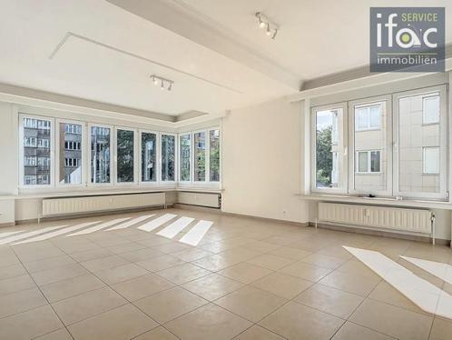 Appartement in Sint-Lambrechts-Woluwe, 3 slpks, Immo, Huizen te huur, Appartement, D